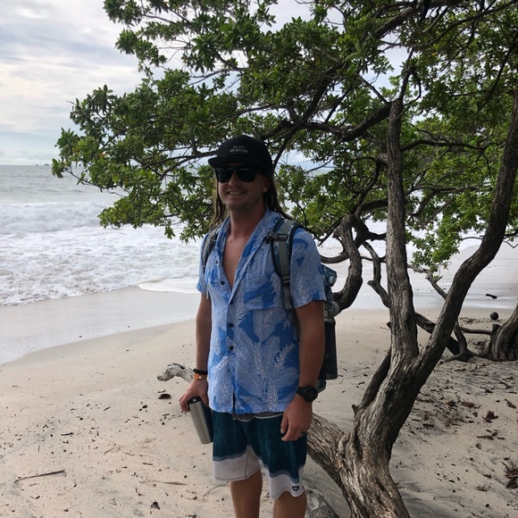 Meet your Posher, Jeffrey - Picture 1 of 1